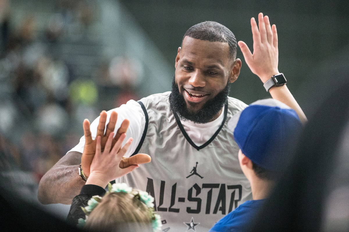 nba为什么改季后赛规则(NBA大变革！萧华：联盟取消分区规则，季后赛16支球队厮杀)