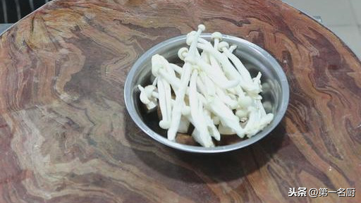 茄子这样做真是太好吃了，鲜香滑嫩又入味，一不小心又多吃一碗饭
