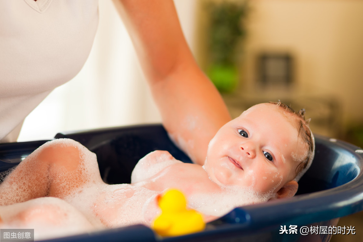 新生儿出生后多久可以洗澡？给新生儿洗澡，家长多注意这些方面
