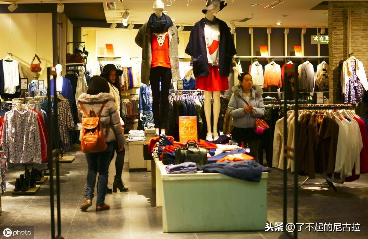 河南郑州市一家服装店，巧妙利用6步处理尾货法，轻松实现零库存