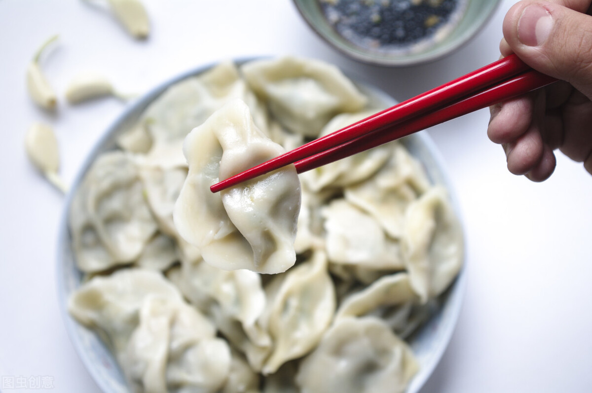 明日除夕，6样饺子馅寓意好，包饺子多放一样，牛年图个好彩头