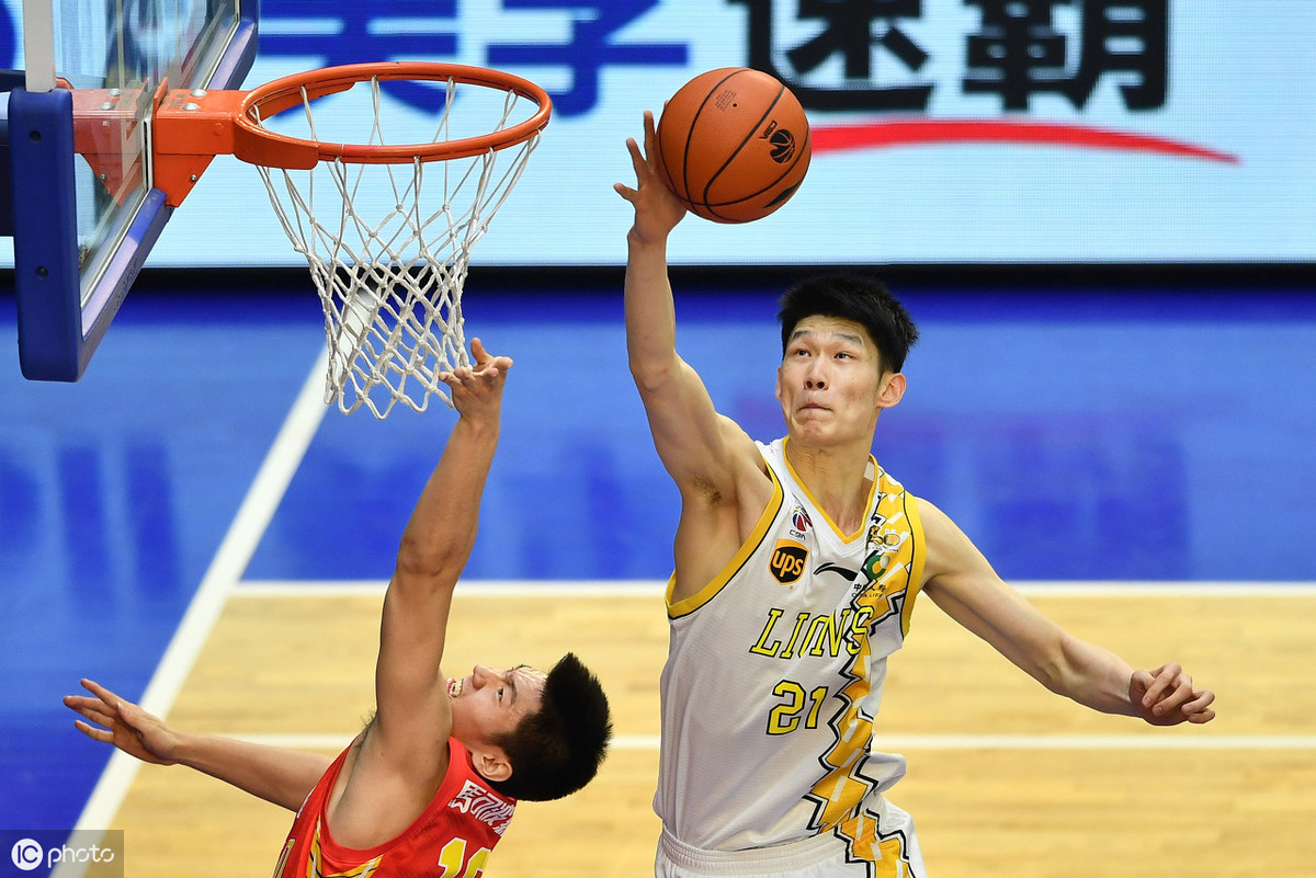 cba广厦队胡金秋是哪里人(CBA本土NO.9球星：胡金秋，22岁成为队长，职业生涯如同开挂一般)