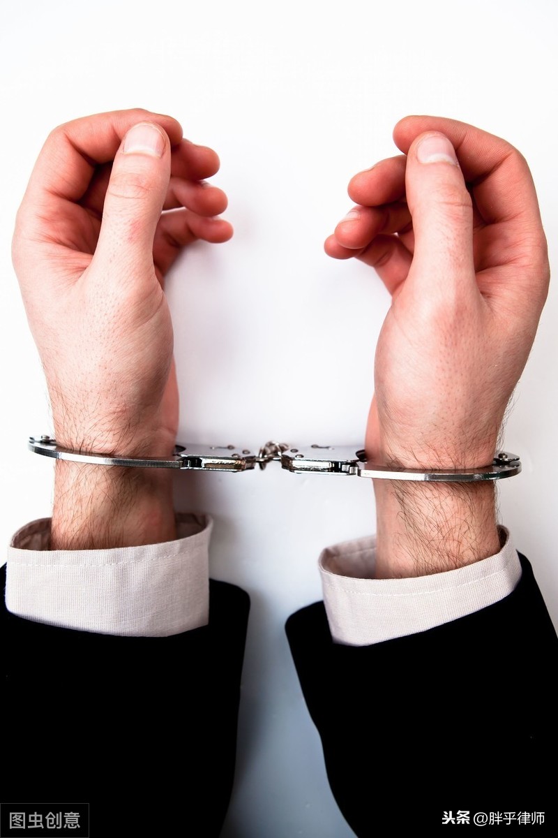 怎样会构成诬告陷害罪，与诽谤罪有何不同又是怎样量刑的？