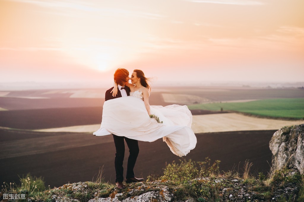 关于新婚快乐的英文祝福语有哪些「图片」
