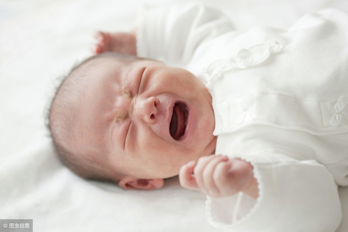 婴儿大便化验怎么取样（吃母乳的宝宝排便几次是正常）-幼儿百科-魔术铺