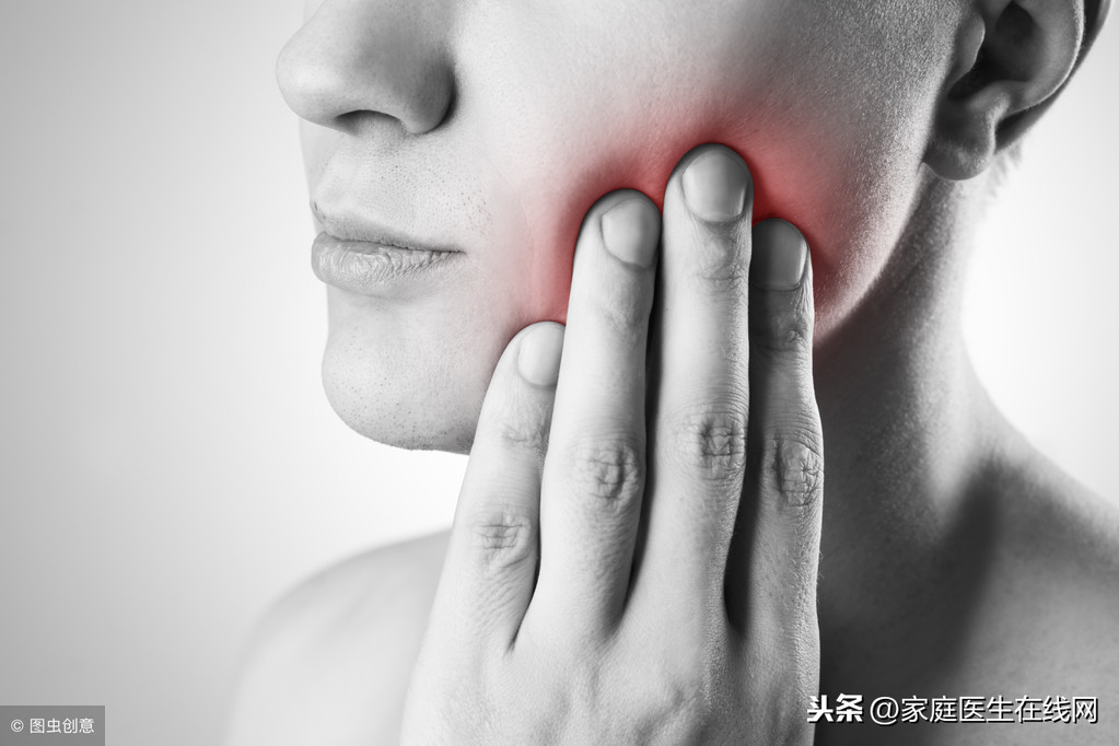 为什么牙周炎会导致掉牙？医生劝告：这样防治，或许还能挽救！