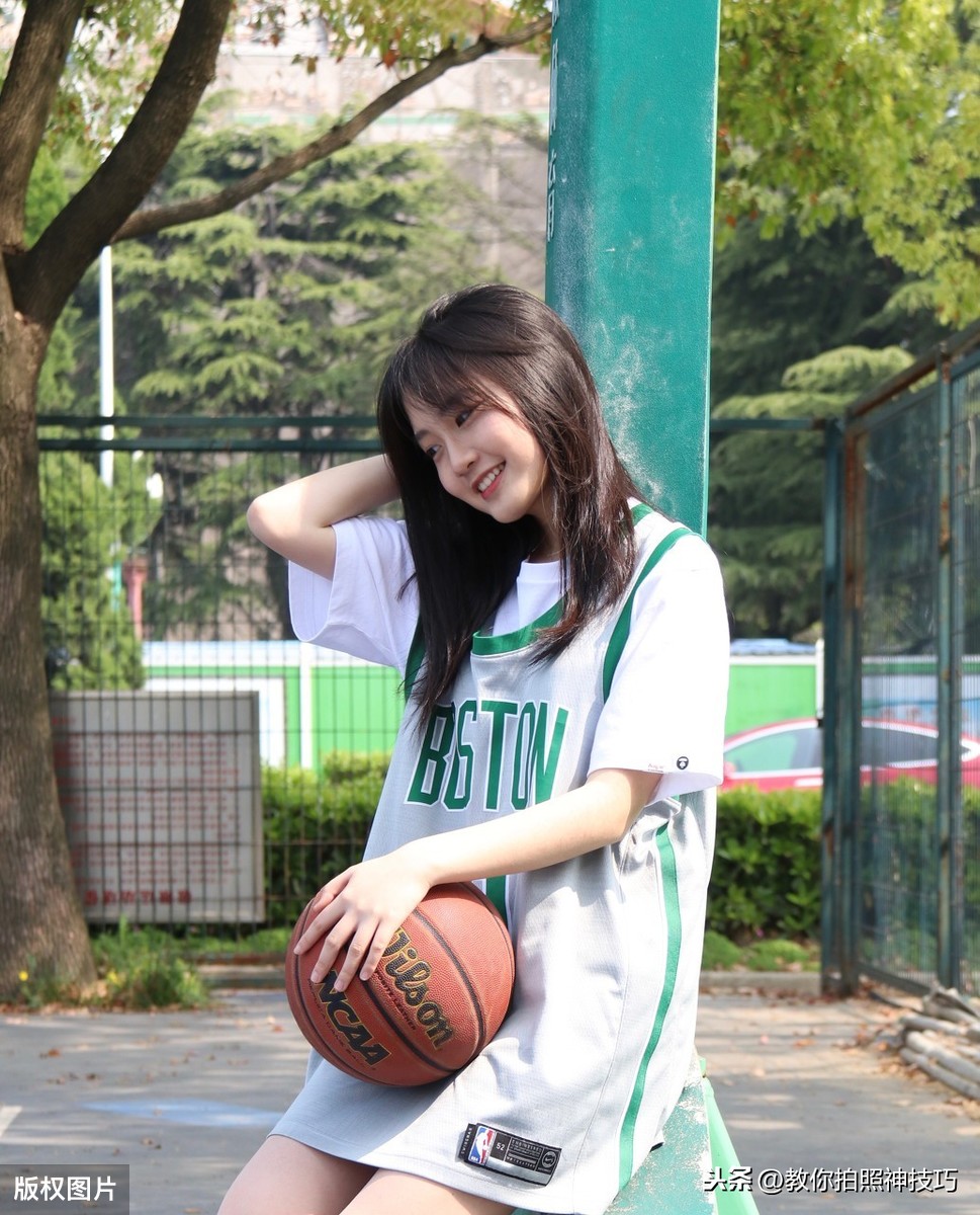 女生打篮球 霸气图片