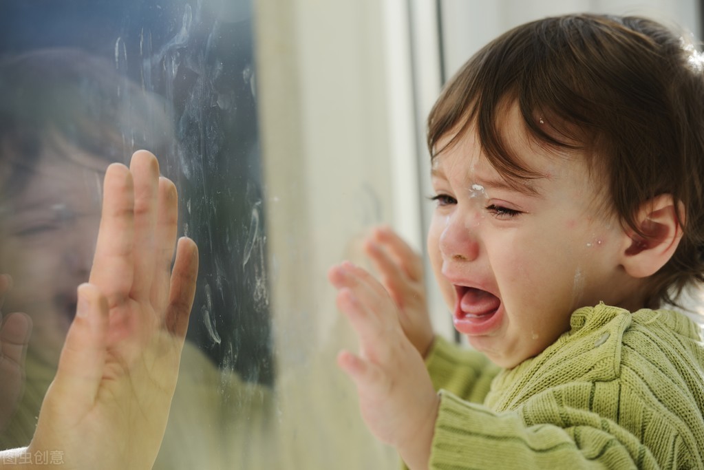 妈妈，别走！孩子的分离焦虑该怎样缓解？实测，这些方法有效