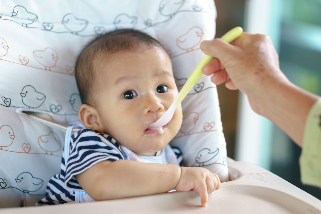 宝宝究竟什么时候断奶最好？不是6个月也不是1岁，附详细断奶方法