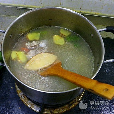冬瓜排骨湯的做法,冬瓜排骨湯的做法和步驟