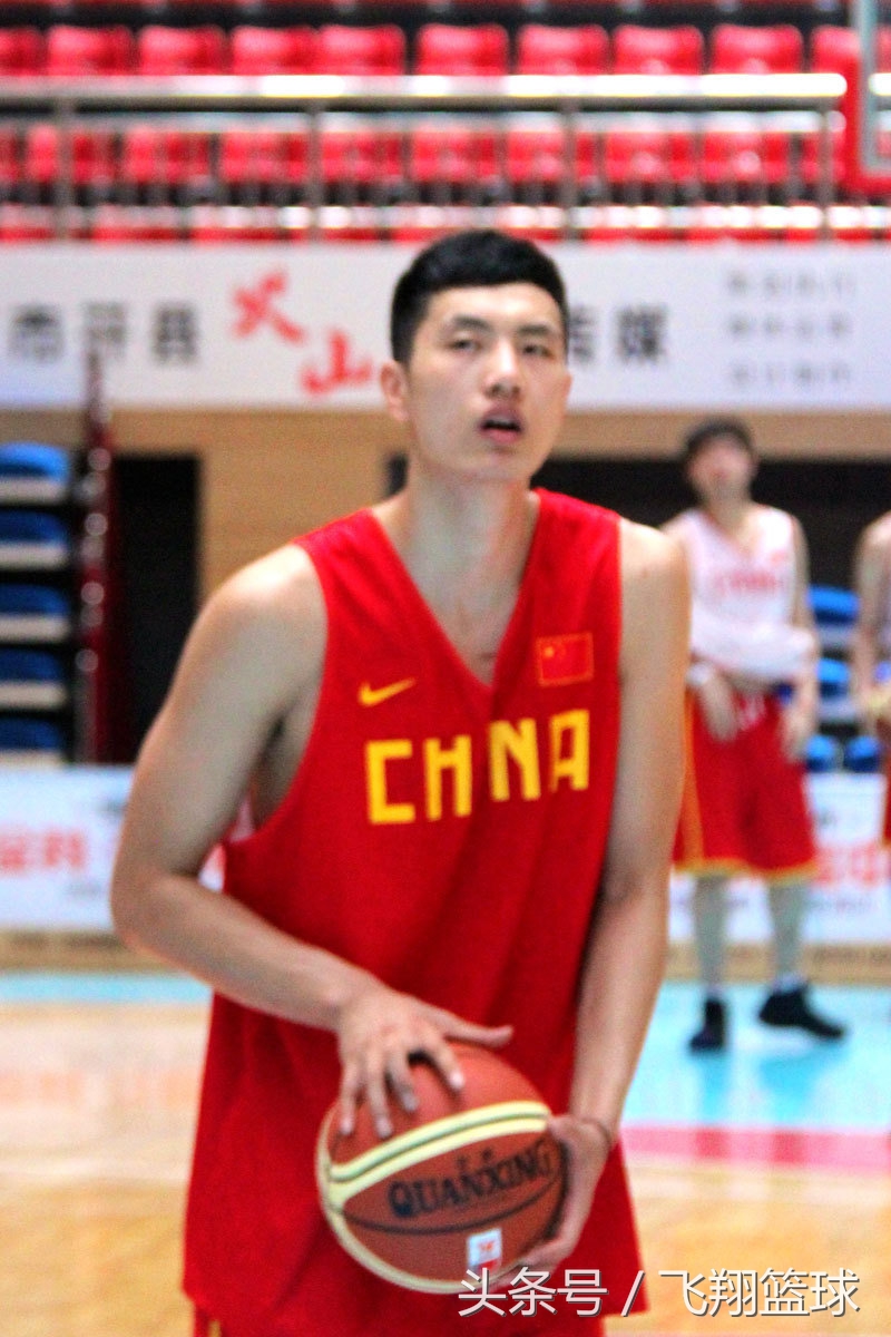 为什么nba球员都不长痘(最新研究：篮球运动员与青春痘的关系)