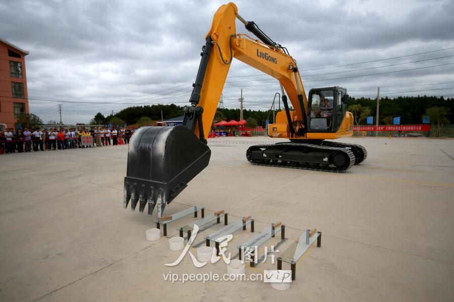 湖北省公路职业技能竞赛在咸安举行