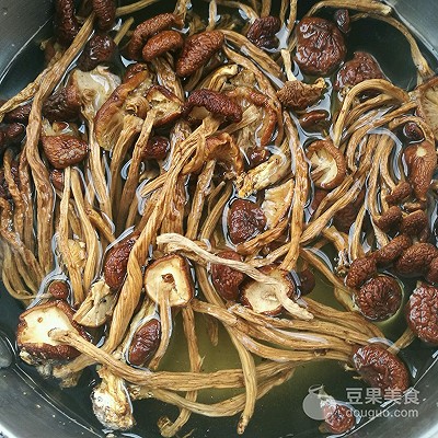 茶樹菇燉雞湯的做法,茶樹菇燉雞湯的做法大全