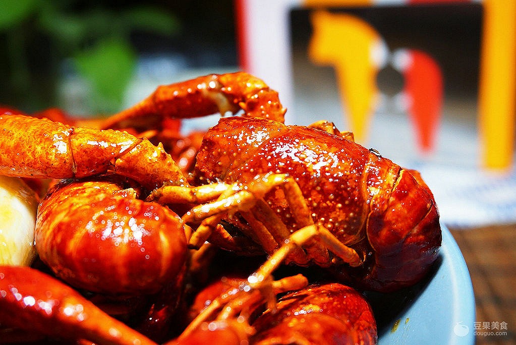油焖小龙虾(油焖小龙虾图片)