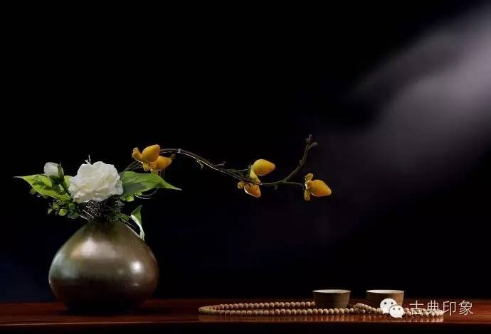 采一缕花香,绚一抹青岚,东方禅意插花