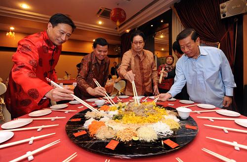 苏比安托：20年前排华幕后黑手，有人脉又有钱，两次冲击总统宝座
