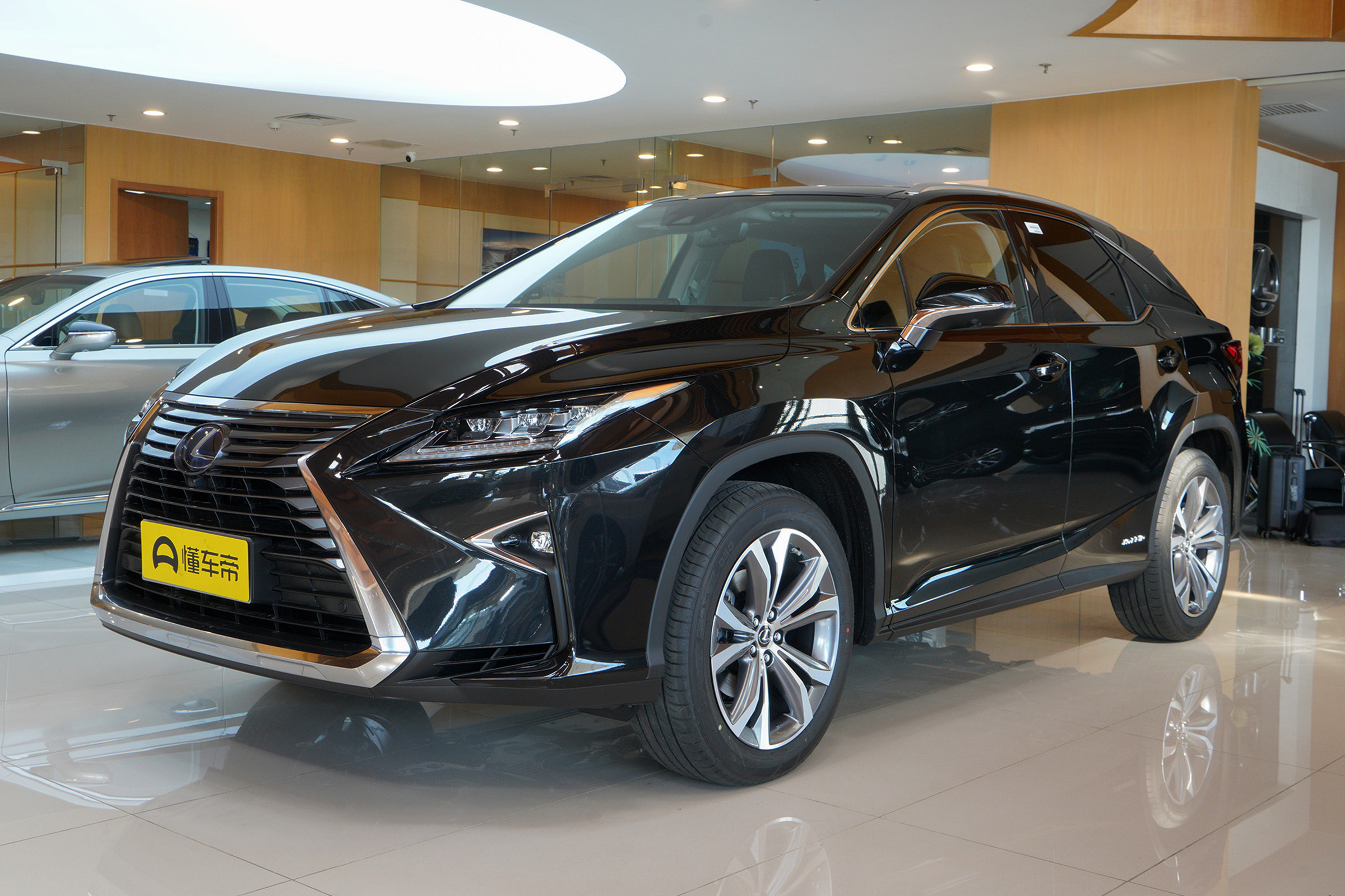 新一代雷克萨斯rx亮相