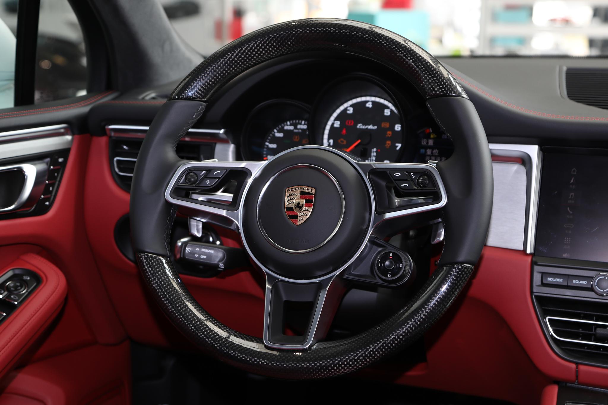 5万,2.9t 7dct,有颜值有操控,实拍保时捷macan turbo