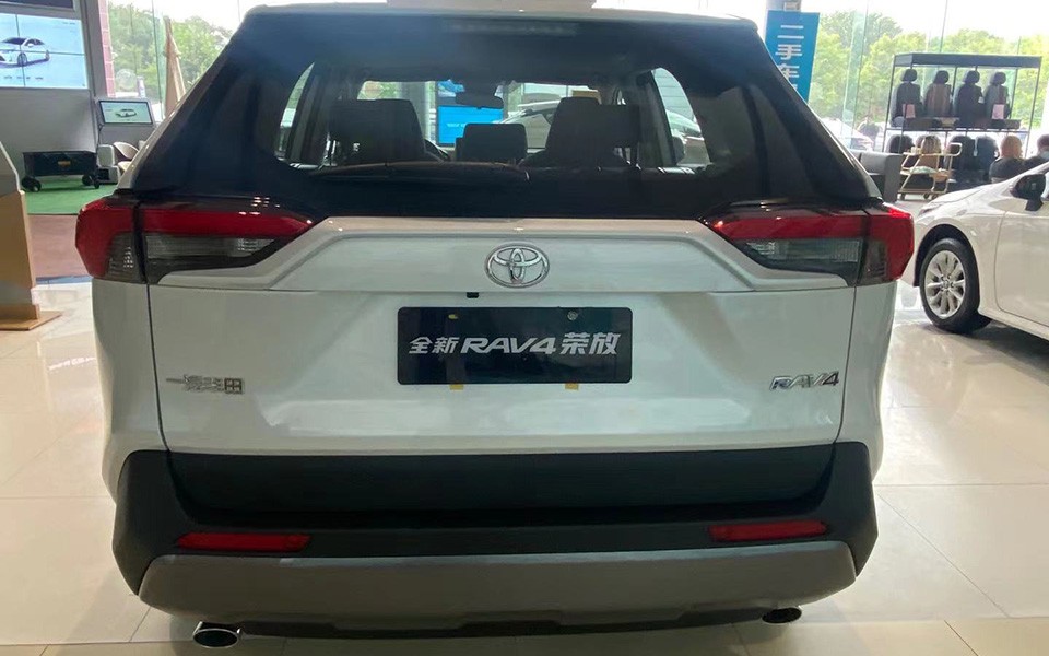 RAV4荣放：优惠1.2万，比威兰达多5千，算多吗？