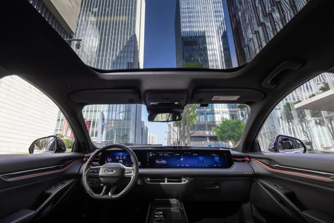 1.1米大屏、6.6秒破百，这台全新福特溜背SUV EVOS还有哪些特点？