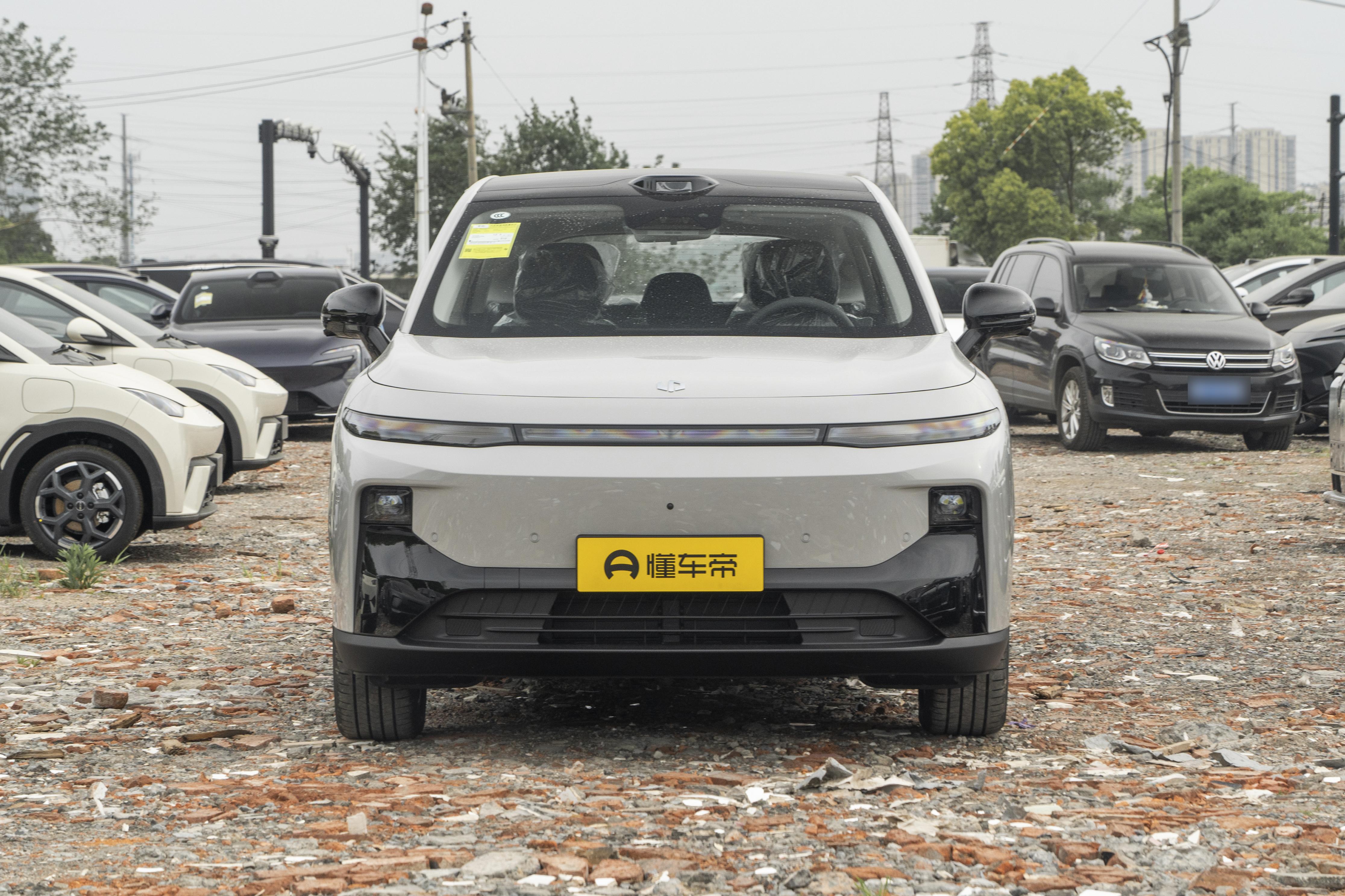 新能源车选购：零跑B10与比亚迪元PLUS谁更胜一筹？