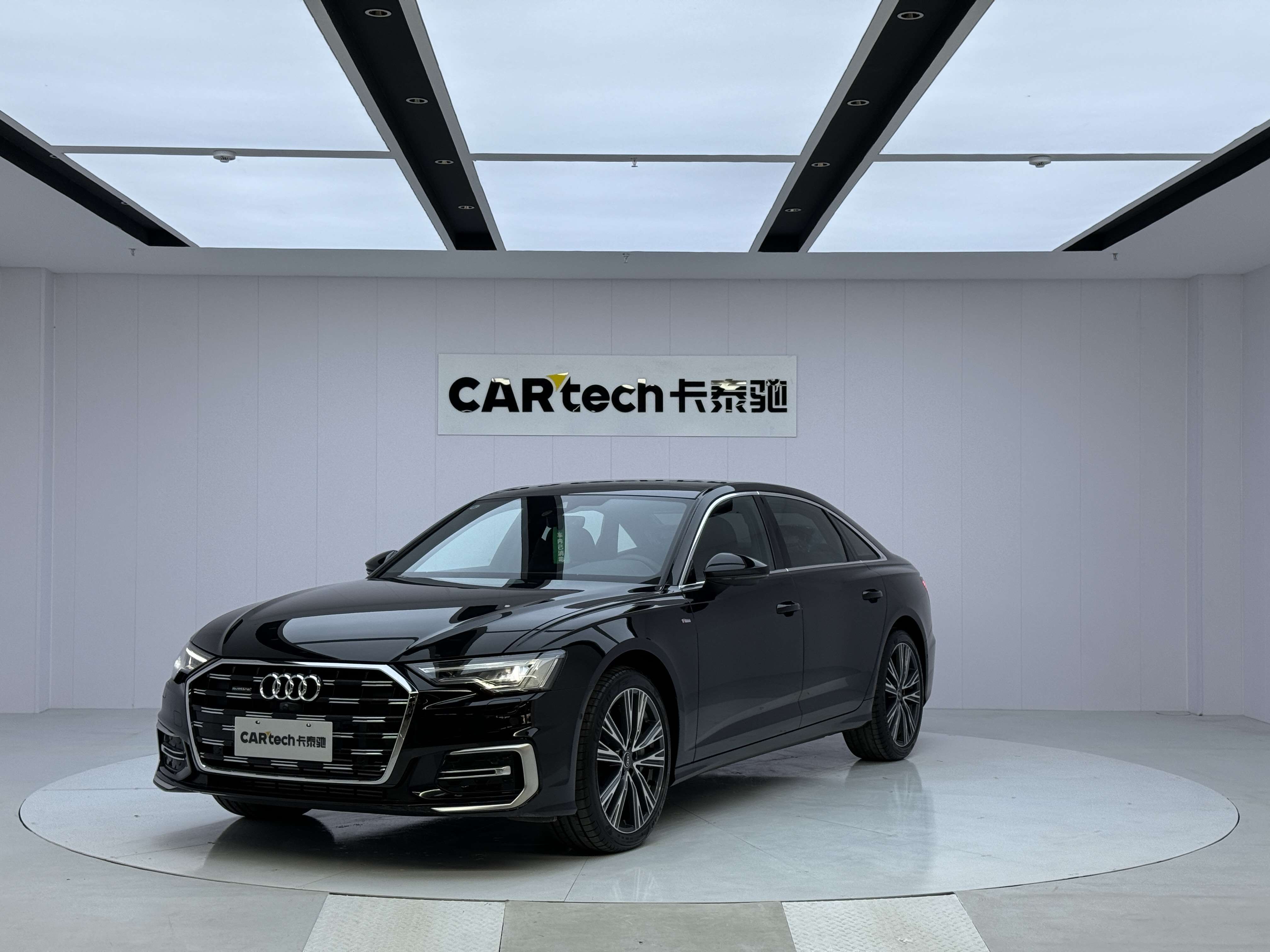 准新奥迪A6L，尊享动感，一手车况仅售43.8万