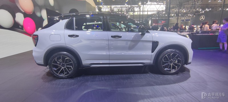 挑花眼！UNI-V 2.0T、新福克斯...20款新车齐亮相！个个都是好家伙