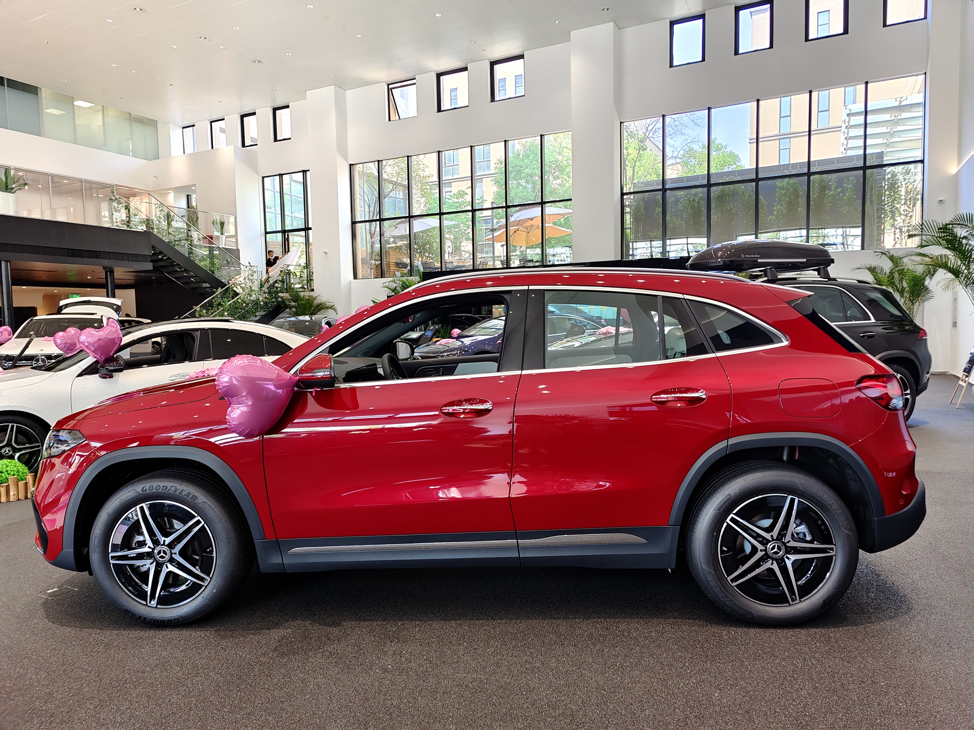 续航537km 解读奔驰EQA四驱版 售价36.58万元值得买吗？