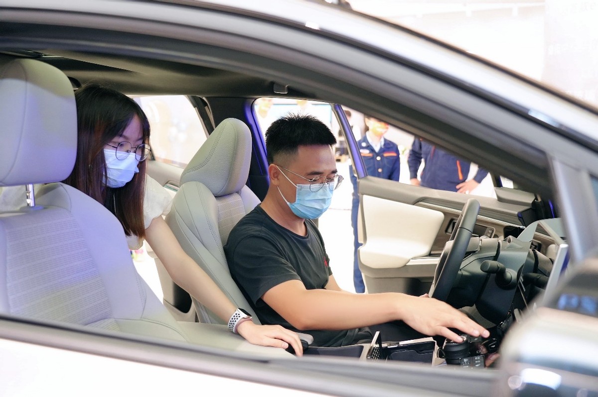 广汽丰田这家新能源销售体验中心，可不止是“商超店”那么简单