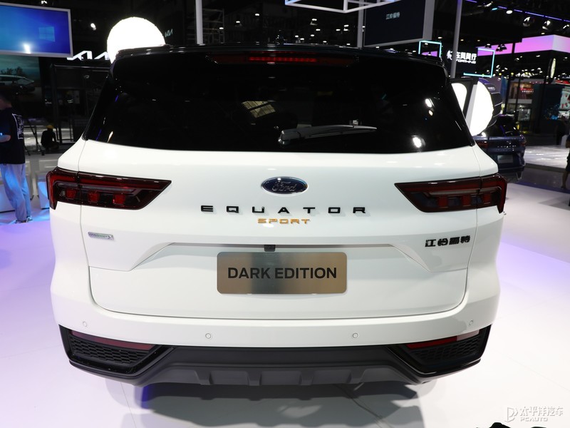 挑花眼！UNI-V 2.0T、新福克斯...20款新车齐亮相！个个都是好家伙