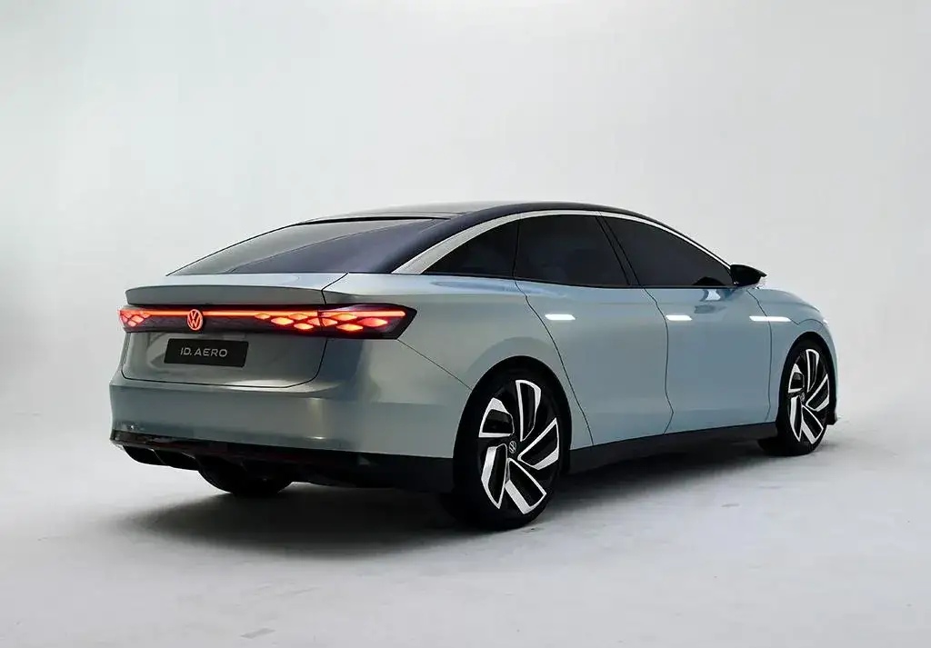 纯电续航620公里，竞争特斯拉model3，大众ID.AERO概念车发布
