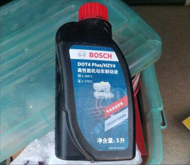 奥迪A4L保养周期及配件价格详解！买得起豪车却养不起？