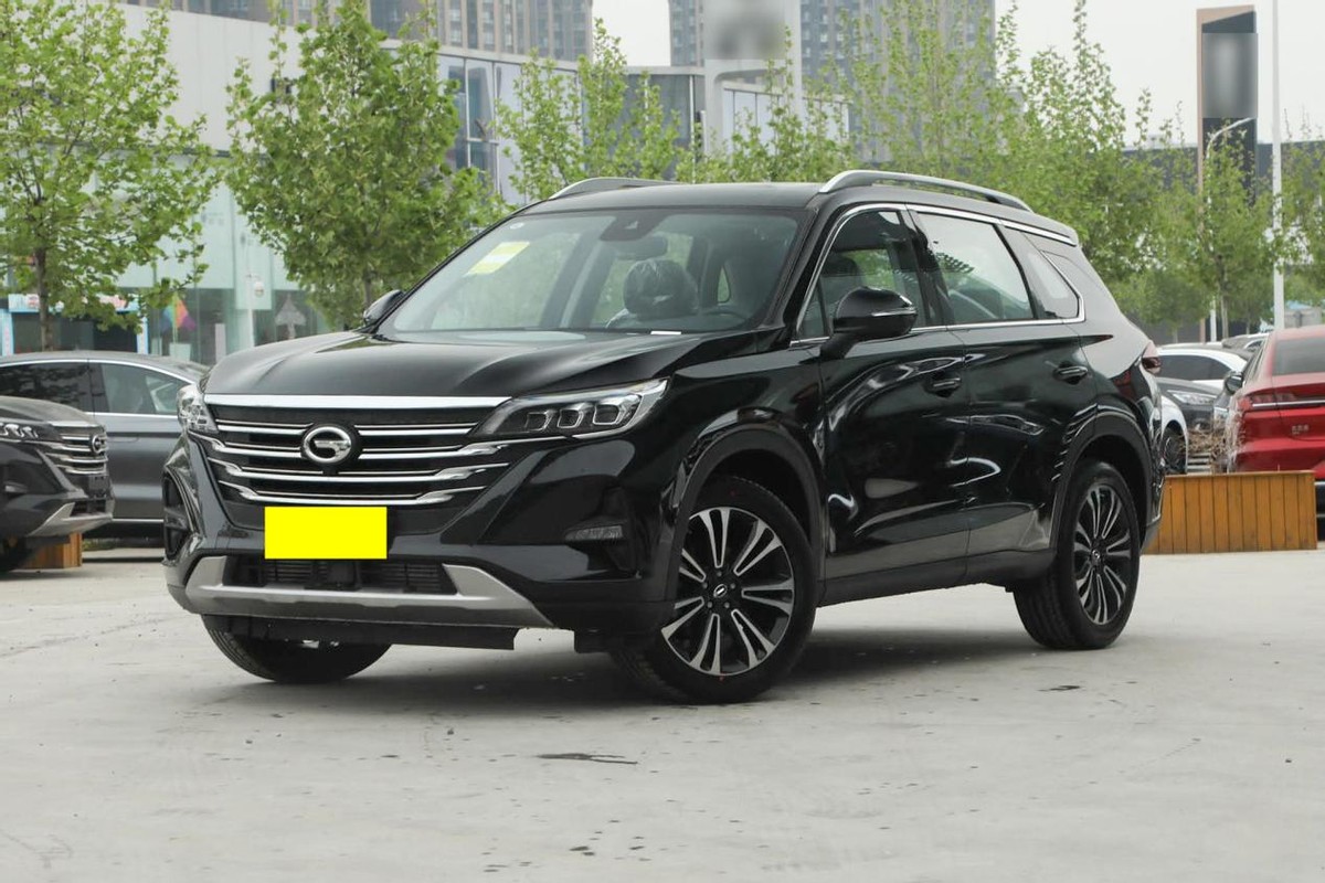 实拍2021款传祺gs5,中配卖14.68万,定位国产中型suv,为何停产