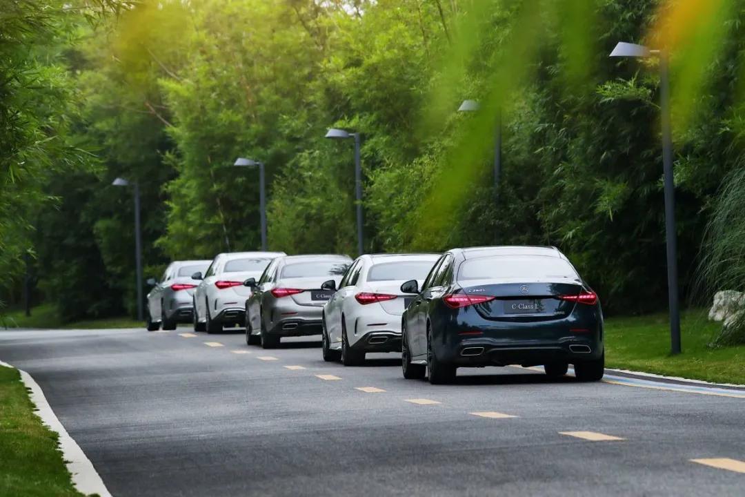 你最羡慕的舒适是？在成都的大熊猫和全新奔驰C级