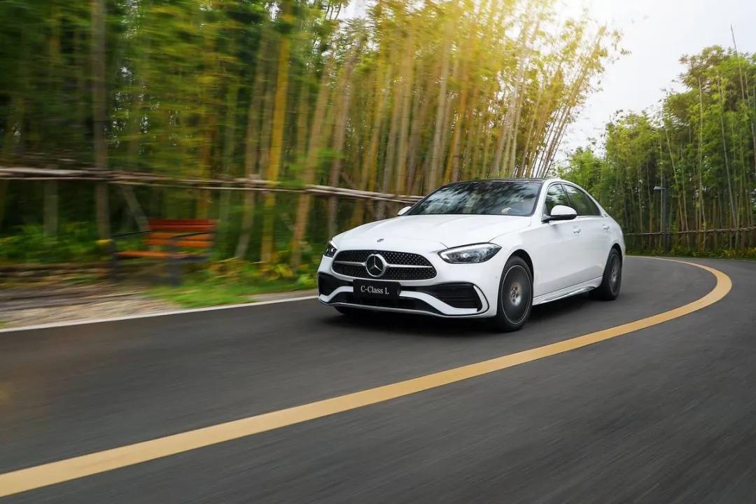 你最羡慕的舒适是？在成都的大熊猫和全新奔驰C级