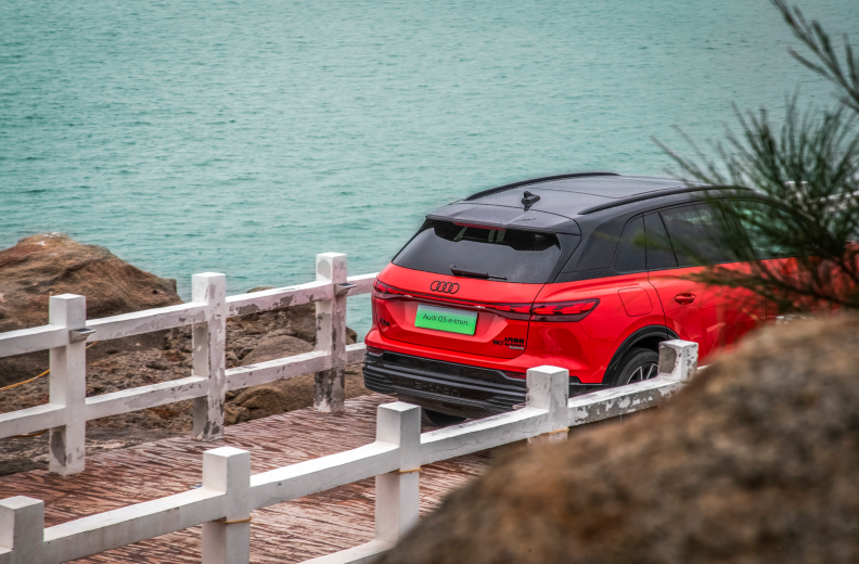 上汽奥迪Q5 e-tron，暂无对手！