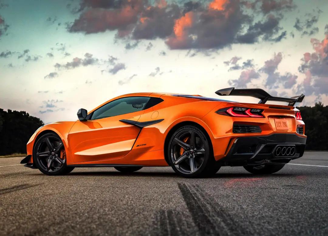 这款美国跑车售价比C63便宜，速度却比法拉利和兰博基尼快