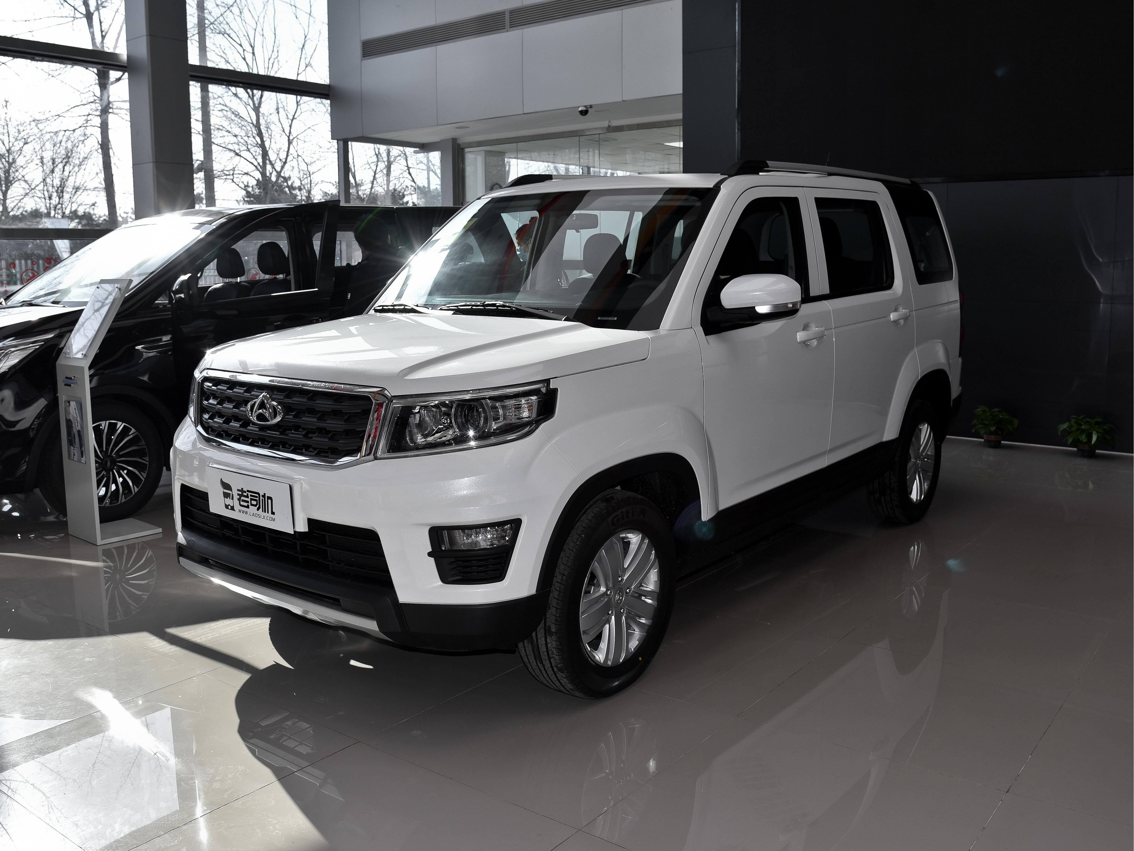 路虎的外观,微面的价格,体面的赚钱工具车,实拍长安欧尚x70a