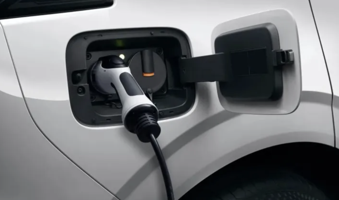 比亚迪混动很强，那么吉利的雷神与长安的iDD能否一战？