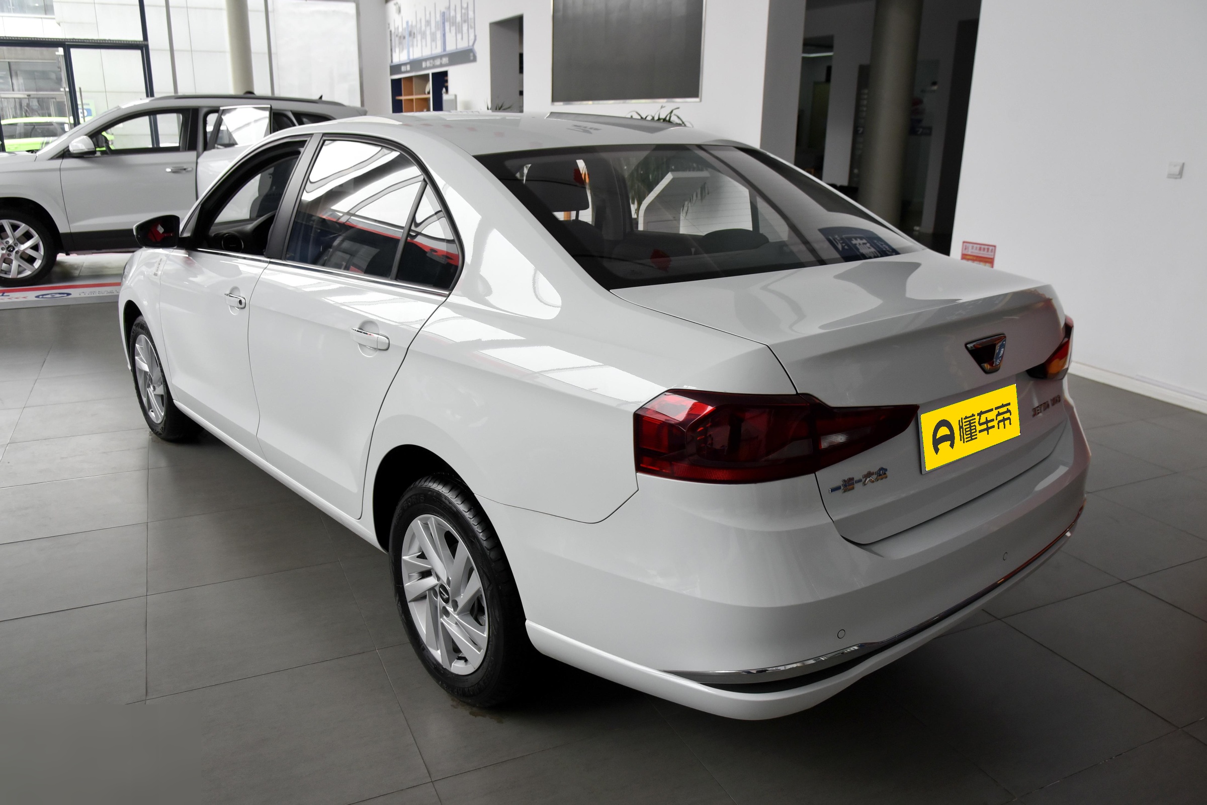 大众捷达多少钱落地全款落地价及养车成本是多少