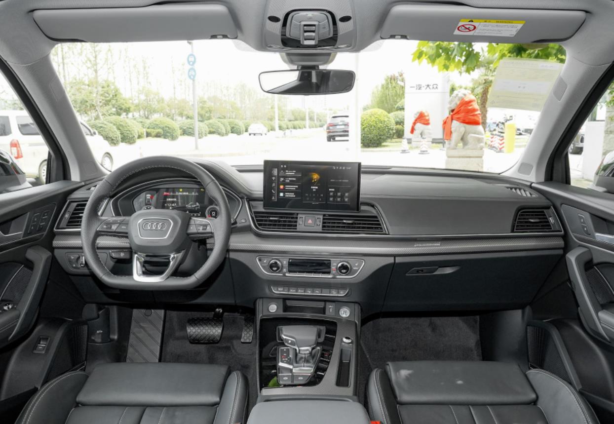 内外升级，价格才是买车的第一要素！奥迪Q5L购车手册