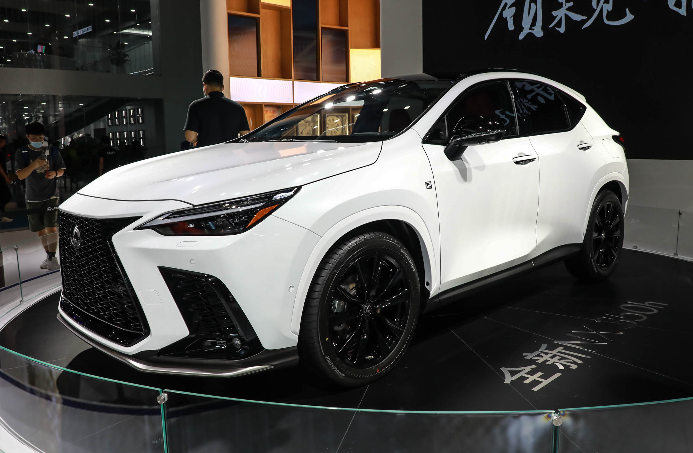 新车 </p><p>　　 或32.5万起售，全新雷克萨斯NX到店，有望11月内上市