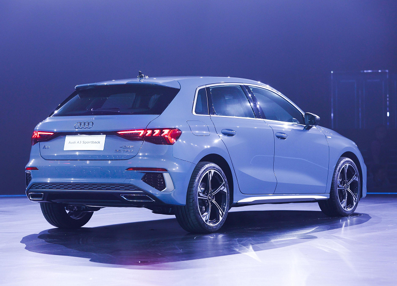 2022款奥迪a3正式上市,20.31万起售,搭1.4t发动机,新增rs套件