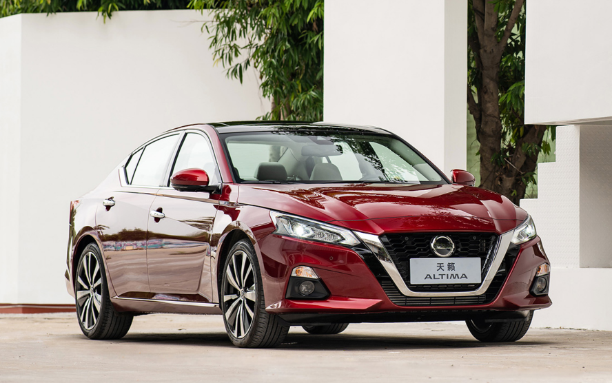 11月轿车销量丨比亚迪秦同比暴涨近5倍，帕萨特等中型车逆市增长