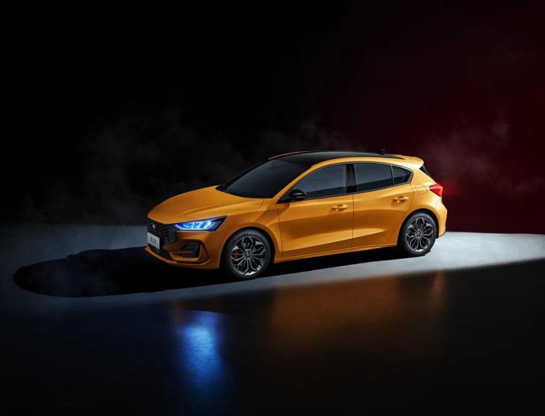 全新福克斯回归四缸1.5T+6AT，比思域、高尔夫更能打？