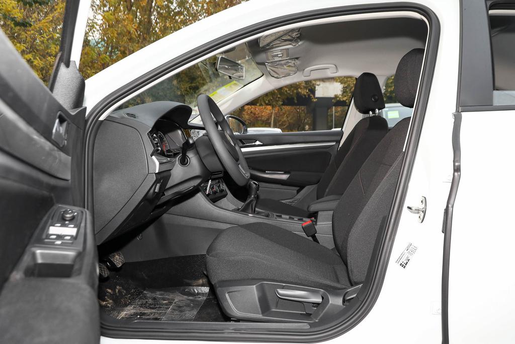 宝来限时优惠3.20万 欢迎试乘试驾