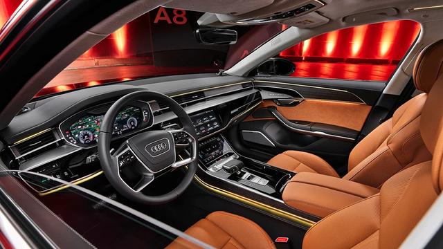 全新中期改款奥迪A8正式发布，换装全新外观设计，配备数字大灯