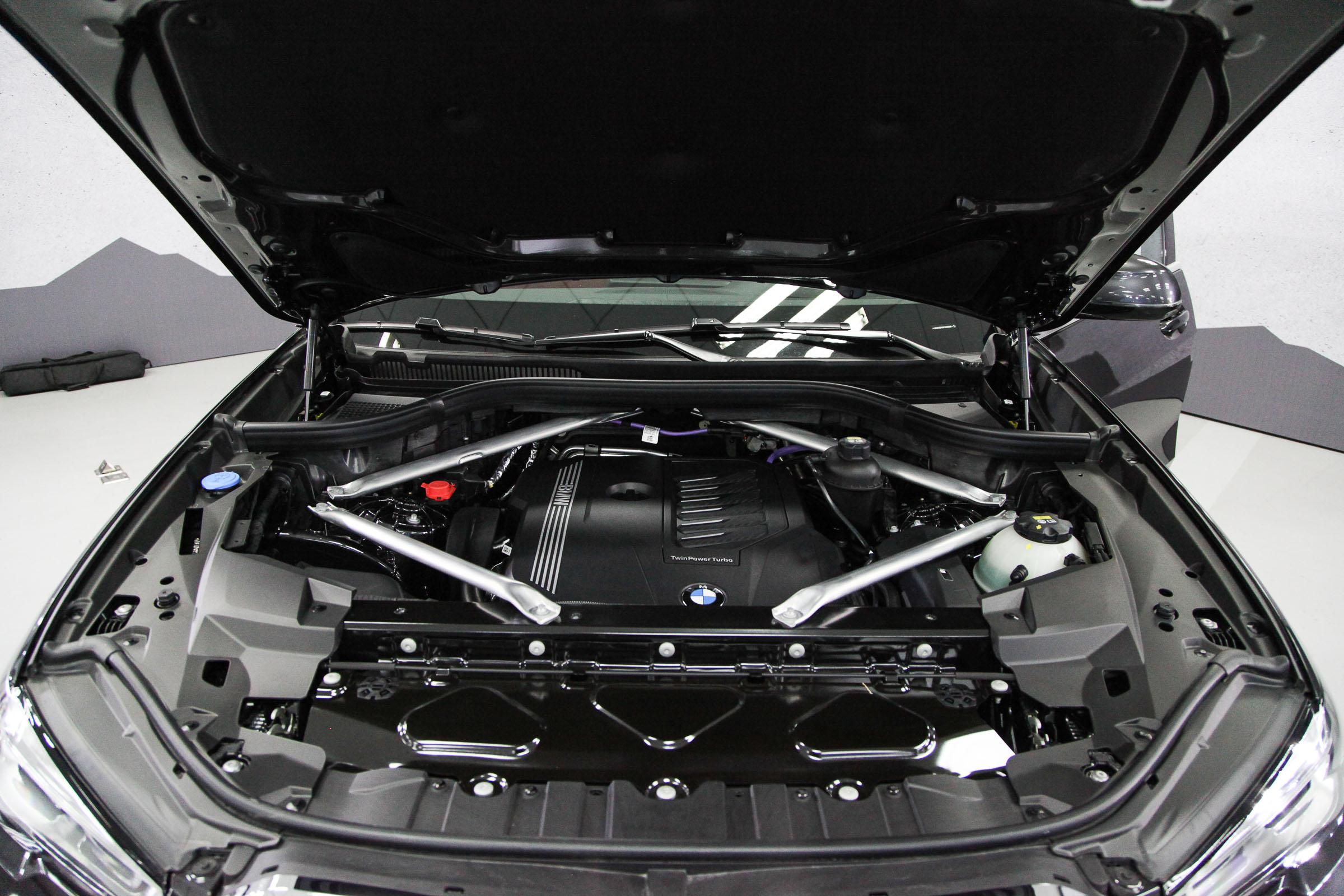 全新国产宝马x5发动机技术解析,2.0t400n.m!3.0t 48v轻混