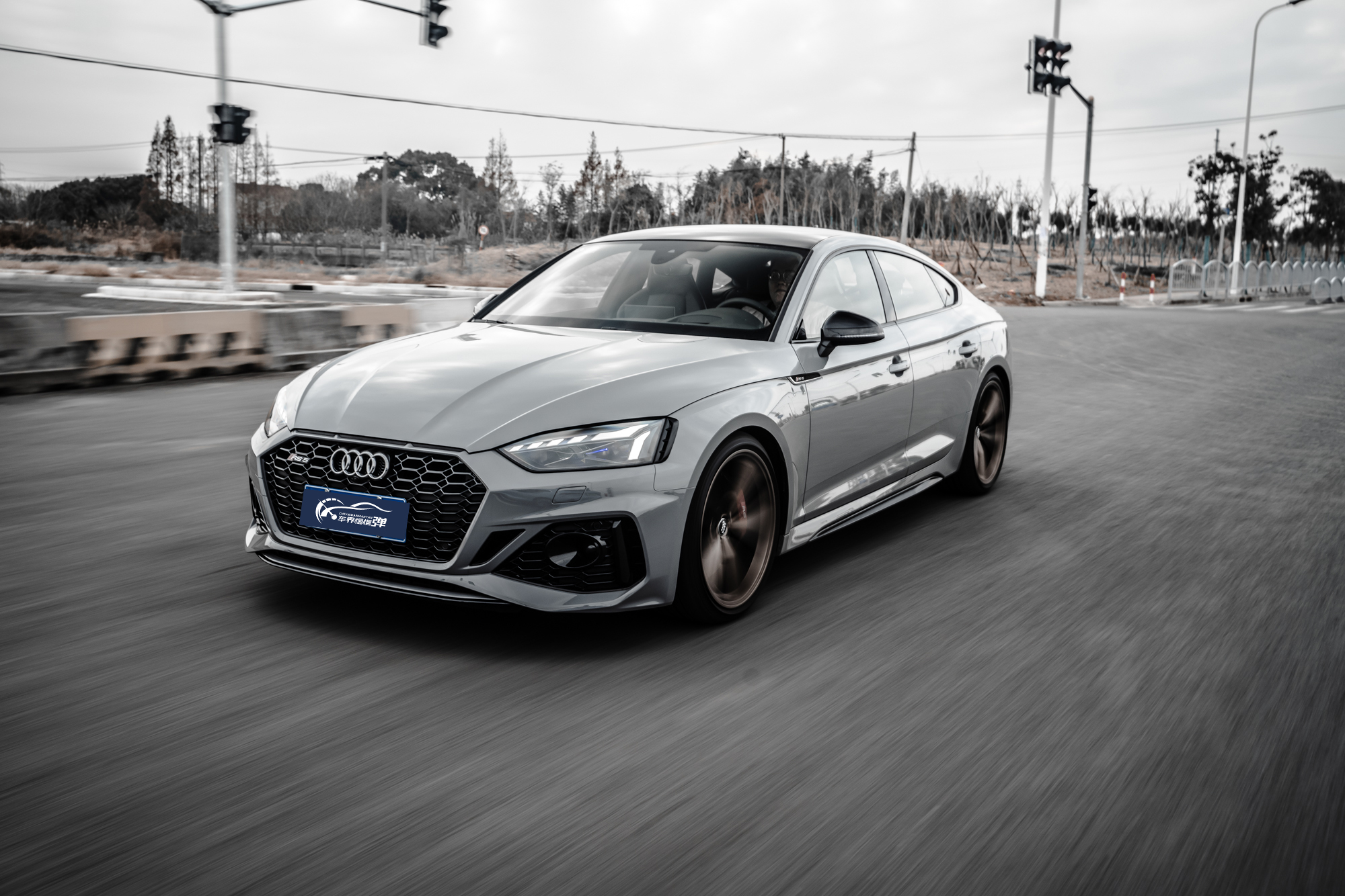 车界双子座性能舒适全都要奥迪rs5的精分体验