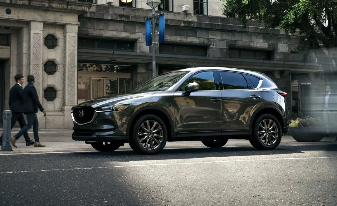 同样15万，这个日系品牌紧凑车开起来更有乐趣